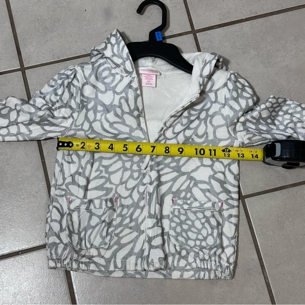 Genuine Kids‎ from Oshkosh Toddler girl White/Gray jacket size 5T
